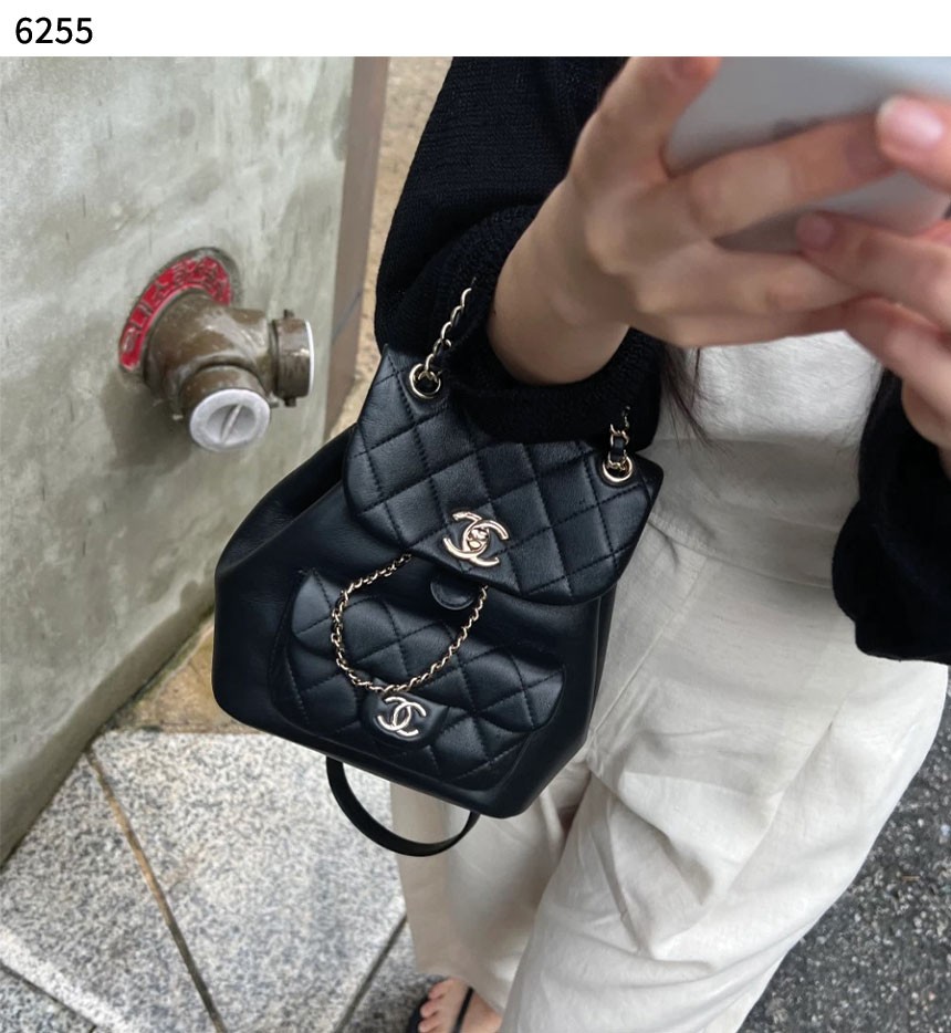 샤* 수입고급 Chanel Small Backpack 신상입고