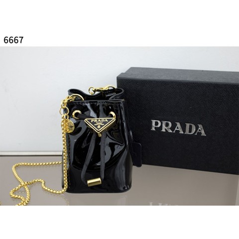 프** [PRADA] 수입고급 페이턴트 가죽 미니 파우치 백 6667